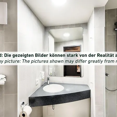 Hotel Ibis Hauptbahnhof 2*