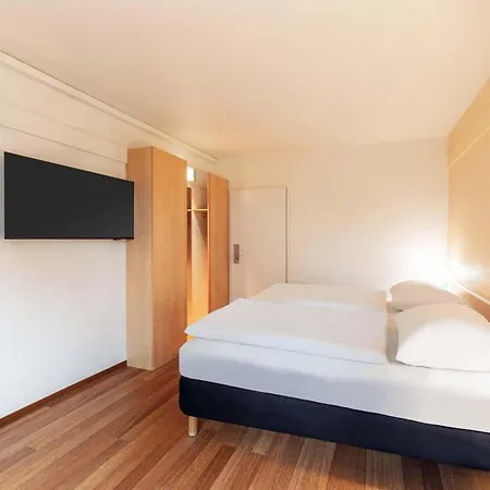Essen-hbf Hotel 2*